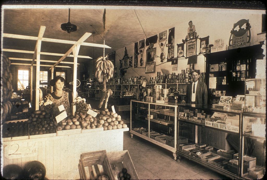 La Habra Store (Mills store) 1919